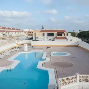 Sunny Centrical In Amigos Apartment